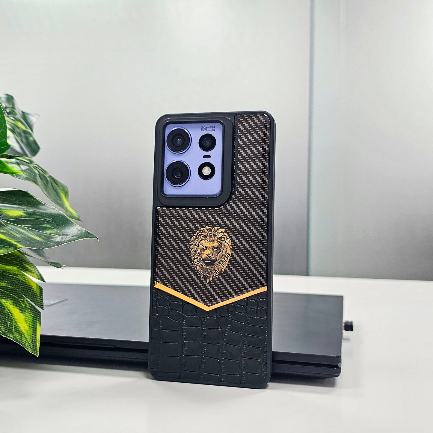 Motorola Edge 50 Pro 5G Luxury Lion Pattern Leather And Liquid Silicone Case