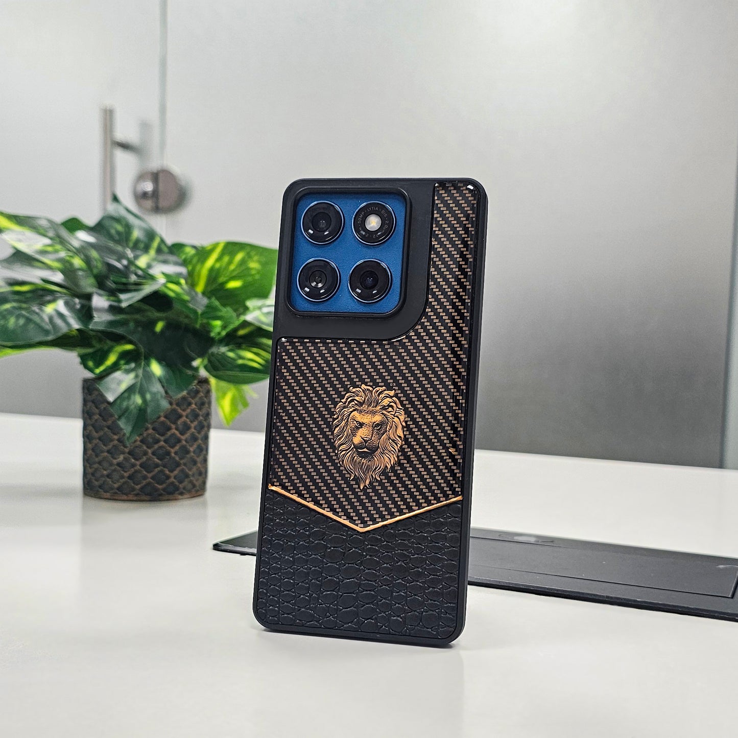 Motorola Edge 60 Fusion 5G Luxury Lion Pattern Leather And Liquid Silicone Case