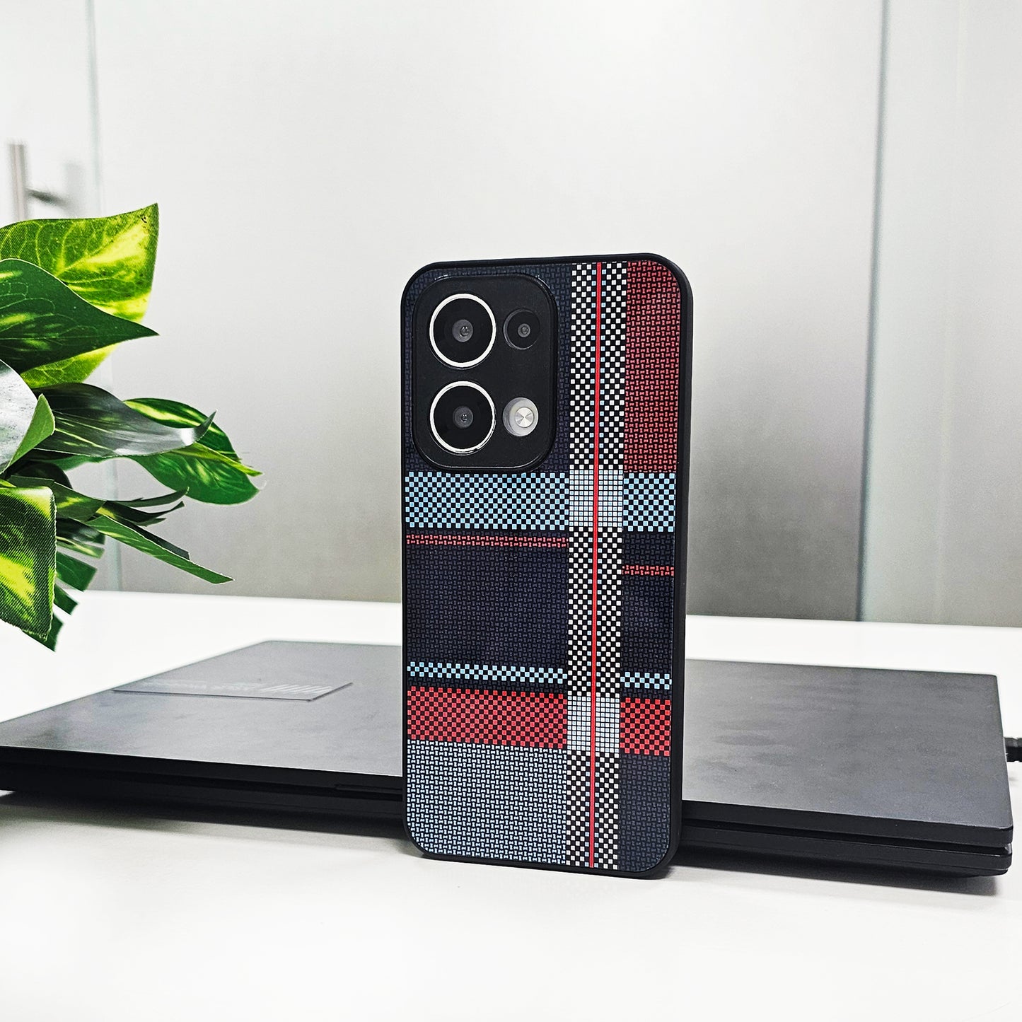 Oppo Reno 13 5G Luxury Grid Pattern Glass Back Shockproof Case