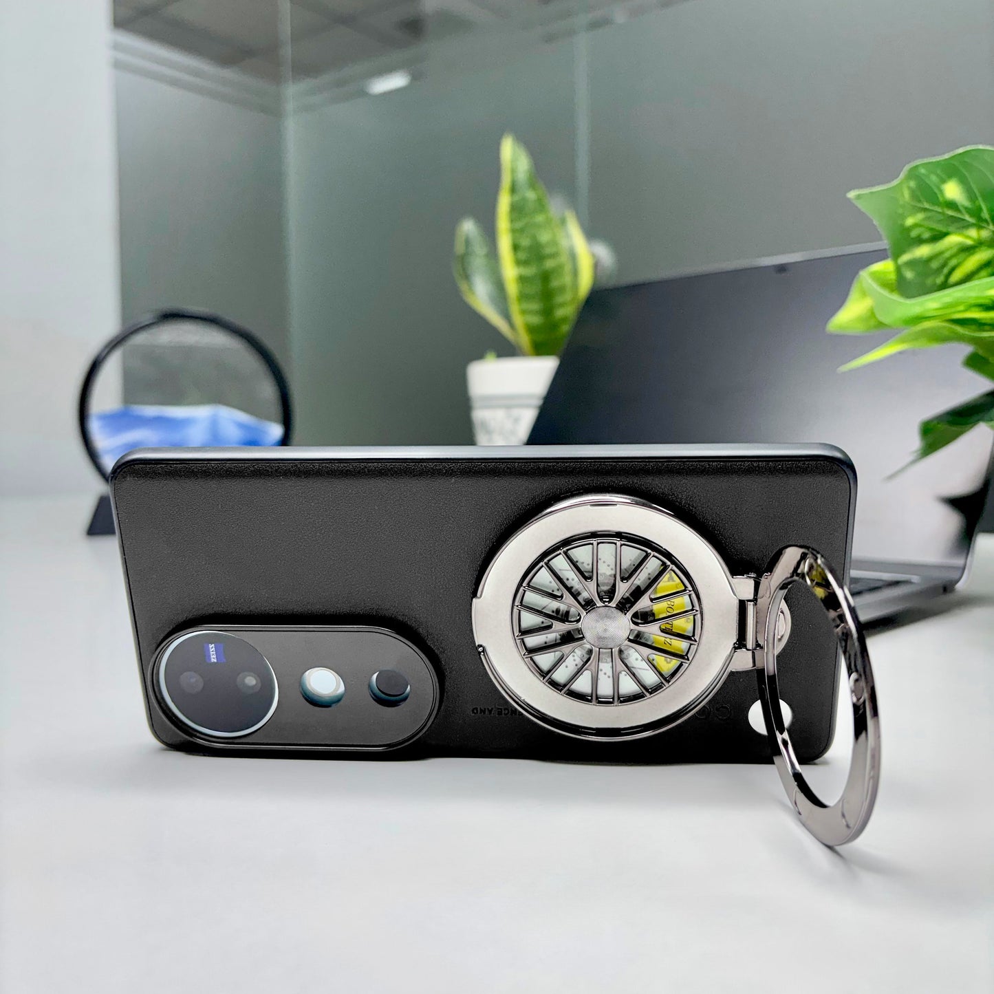 Vivo V40 5G Stress Buster Wheel Soft Vegan Scratch Resistant Back Case